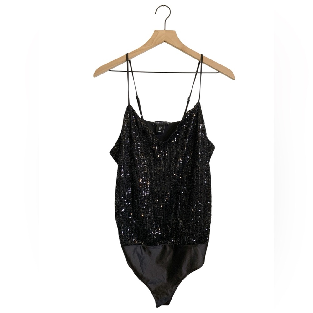 Sincerely Jules Black Sequin Spaghetti Strap V-neck Soft Bodysuit L